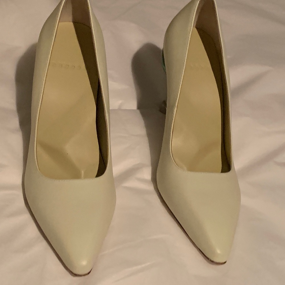 4CCCCEES OSHA MORA HI HEELS SANDAL IN IVORY Heels with Unique Green Accent - Picture 4 of 11